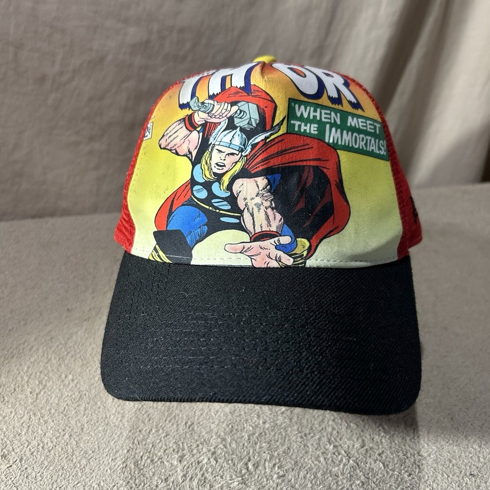 New Era Marvel Comics Thor Trucker Hat Snapback Red Black Comic Graphic